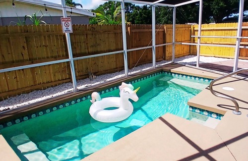 Bayshore Gardens Maison | Beach & Sports Haven w/Pool near AMI & IMG Academy