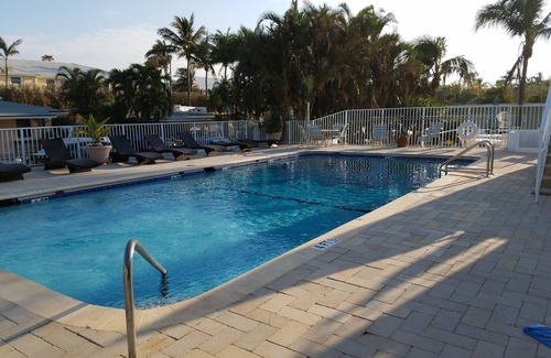 Ocean Ridge Appartement | Studio de plage avec piscine à 200 mètres de la plage