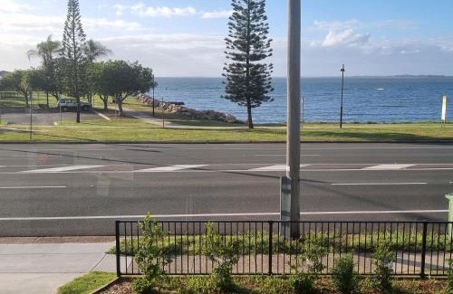 Clontarf Maison | Beach View Cottage