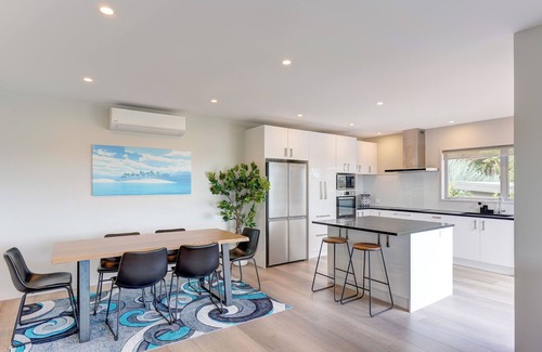 Paihia Maison | Beach View on Binnie