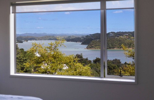 Paihia Maison | Beach View on Binnie