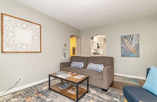 Painesville Appartement | Beach View Suite #8