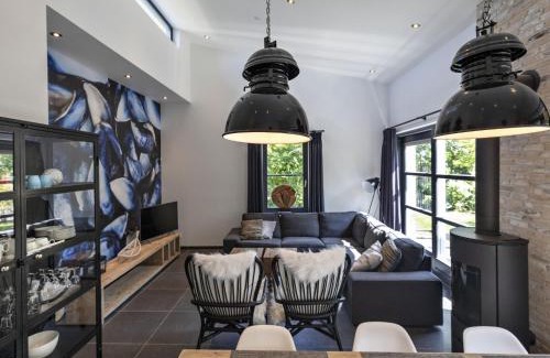 Sint Maartensvlotbrug Maison | Beach Villa in North Holland with Patio