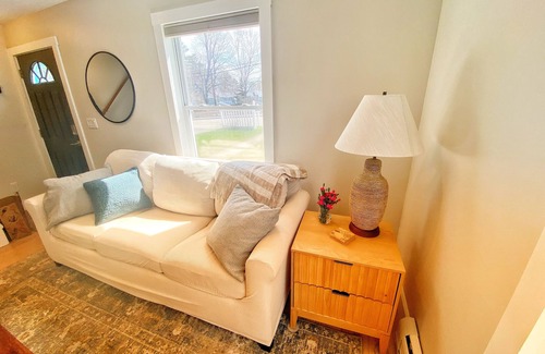 Kittery Maison | Beaches, Outlets and a walk to Foreside