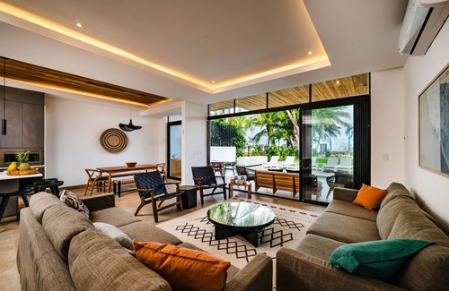 Potrero Maison | Beachfront Luxury Vacation Rental Modern House in Playa Potrero, Costa Rica