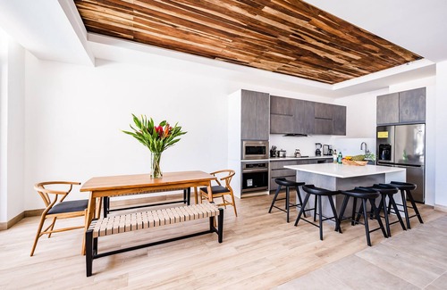 Potrero Maison | Beachfront Luxury Vacation Rental Modern House in Playa Potrero, Costa Rica