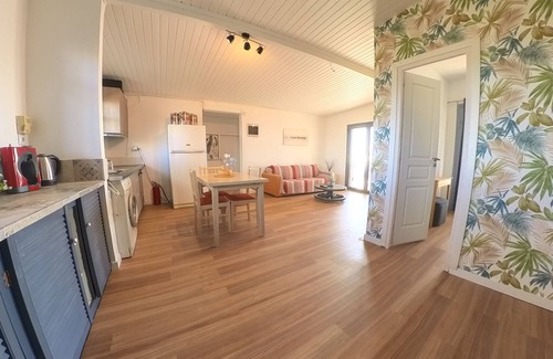 Katochi Cottage | Beachfront/2BR/Garden/Bbq/SeaView/QuietRetreat