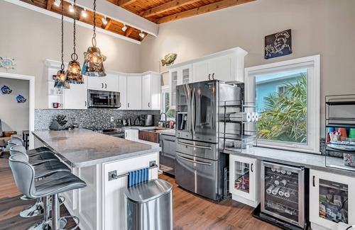Breezeswept Beach Estates Maison | Beachfront 3B/3B Fishing Oasis