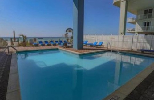 Panama City Beach Copropriété | Beachfront 3bedroom condo watch dolphins play from the balcony fitness room pool