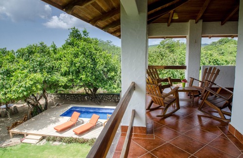 Playa Colorado Villa | Front de mer 4BR / 4. 5BA avec piscine à droite sur la pause Surf Colorados!