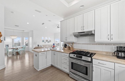 Marineland Acres Maison | Beachfront 5BR Home with Ocean Views