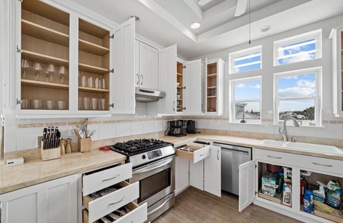 Marineland Acres Maison | Beachfront 5BR Home with Ocean Views