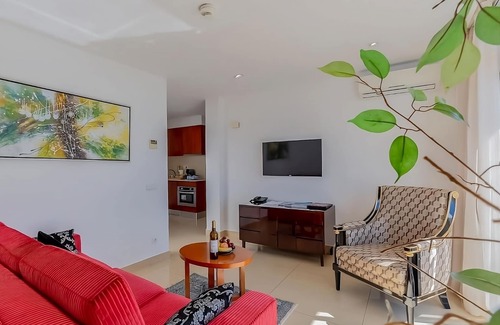 Oura Hôtel | Beachfront Accommodation in Oura Beach! 2 Modern Suites, 2 Outdoor Pools, Spa!