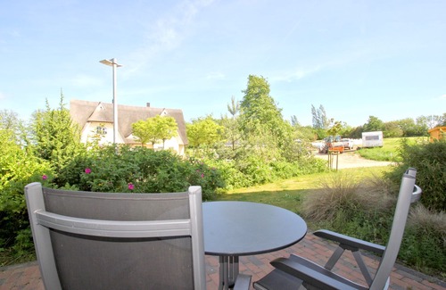 Lobbe Appartement | Beachfront apartment with terrace, use of swimming pool and sauna - Rex Rugia apartment 28-4