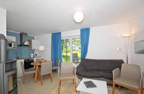 Lobbe Appartement | Beachfront apartment with terrace, use of swimming pool and sauna - Rex Rugia apartment 29-1