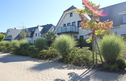 Lobbe Appartement | Beachfront apartment with terrace, use of swimming pool and sauna - Rex Rugia apartment 30-4