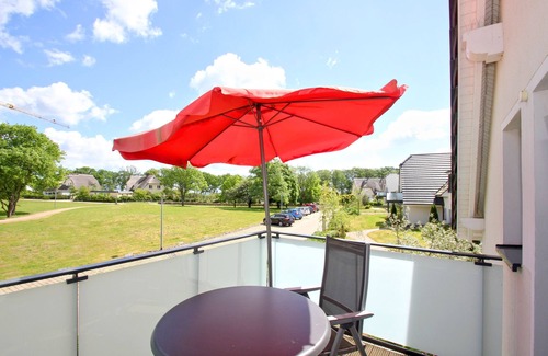 Lobbe Appartement | Beachfront apartment with balcony, use of swimming pool and sauna - Rex Rugia apartment 30-8