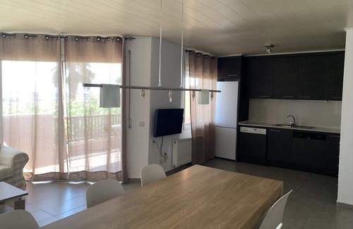 Torredembarra Appartement | Appartement bord de mer avec piscine, climatisation et parking à Torredembarra