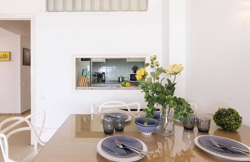 La Pineda Appartement | Appartement en bord de mer avec terrasse, climatisation et WiFi à La Pineda