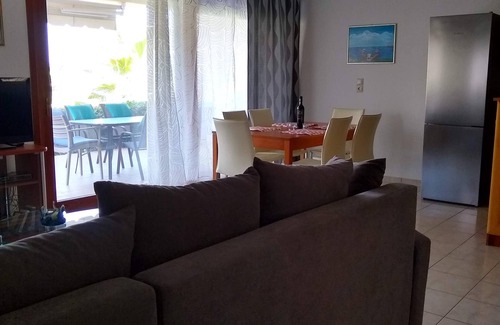 Pefki Appartement | Beachfront Apartment, Oceanis Suite, Tholos Bay Suites