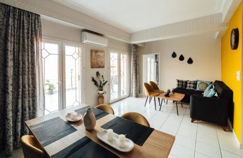Xylokastron Appartement | Beachfront apartment with a view