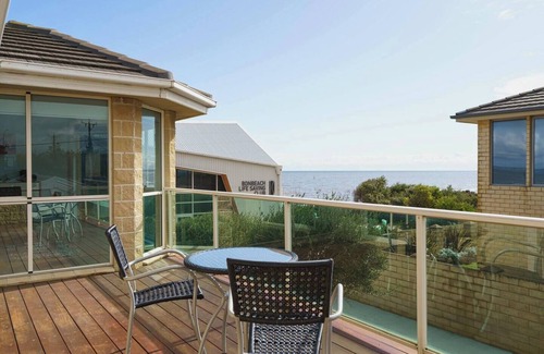 Bonbeach Maison | Beachfront at Bonbeach A Coastal Lifestyle Gem