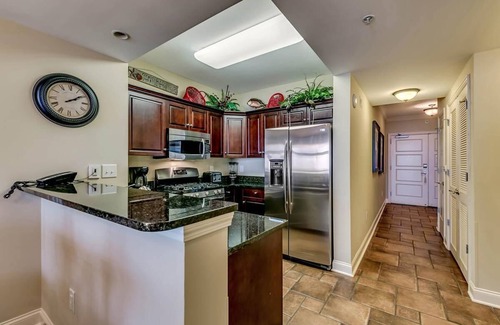 Windy Hill Copropriété | Beachfront Bliss: Discover Paradise in Our Luxurious 2-Bedroom Condo with Ocean Views!