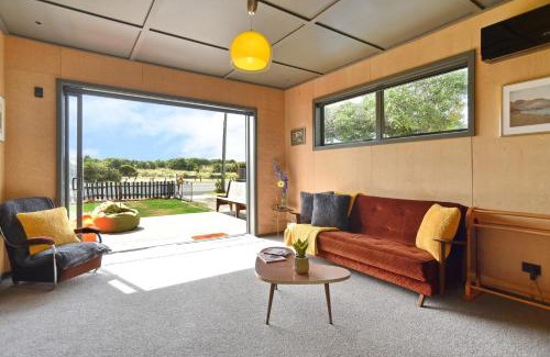 New Brighton Maison | Beachfront Bach - Christchurch Holiday Homes