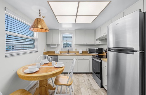 Aloha Kai Maison | Beachfront - Beachside Escape with Grill, Dining & Views – Perfect for Two! – Aloha Kai #24N