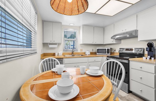 Aloha Kai Maison | Beachfront - Beachside Escape with Grill, Dining & Views – Perfect for Two! – Aloha Kai #24N