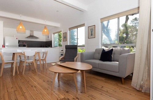 Broulee Maison | Beachfront Bliss Broulee