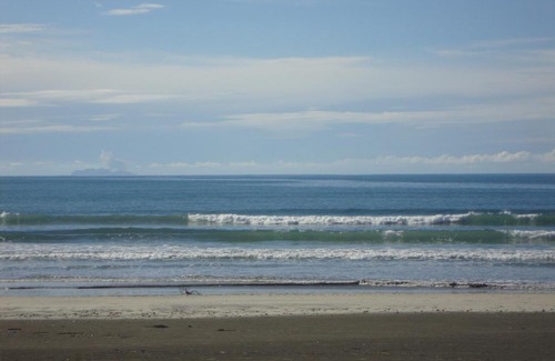 Ohope Maison | Beachfront Bliss