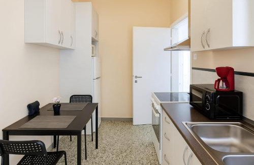 Melissi Appartement | Beachfront Bliss Oasis