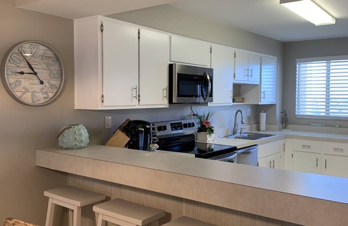 New Smyrna Beach Copropriété | Beachfront condo*Spectacular views & amenities!! *Walk to Flagler!!*Updated Unit