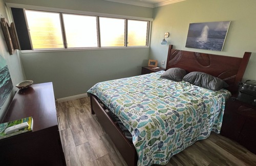 Kaunakakai Copropriété | Beachfront condo, completely remodeled in a serene setting with views of Lanai!