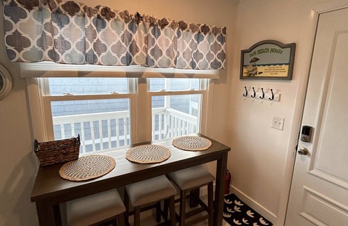 Rehoboth by the Sea Copropriété | Beachfront Condo with Ocean view