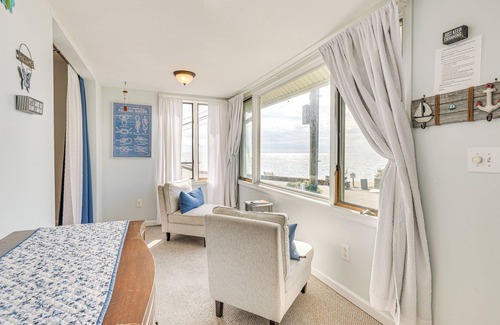 Milford Appartement | Beachfront, Dog-Friendly Milford Getaway w/ Yard!