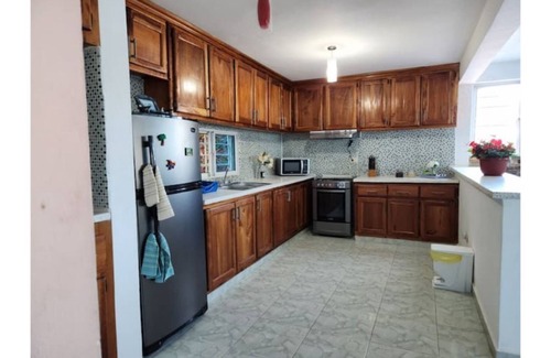 Paraiso Appartement | Beachfront Duplex Apt+Private Jacuzzi+2 QBed+2bath+AC+Wifi+HotWater+Pet Friendly