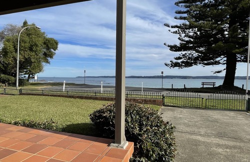 Long Beach Maison | Beachfront Family Holiday Home