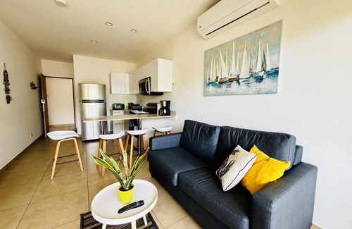 Bejuco Villa | Beachfront Getaway, AC, Pools and Sunset Views