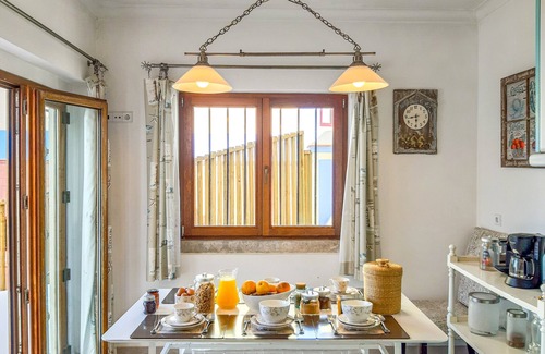 Colares Maison | Beachfront Home Casa da Nau