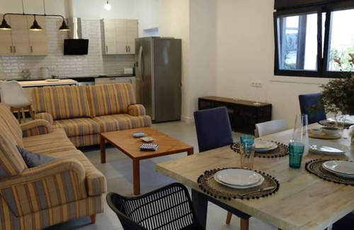 Teis Maison | Beachfront Home in Arealonga – Direct Access to the Sand, Comfort, and Space