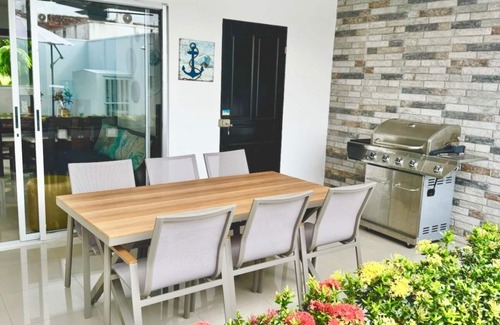 Bejuco Maison | Beachfront house in condominium in Playa Bejuco