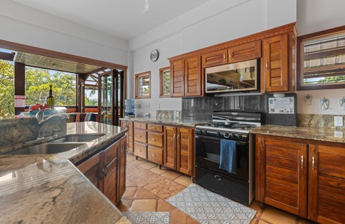 Caribbean Way Maison | Maison en bord de mer avec terrasse et piscine privées, kayaks - superbes vues et quartier calme