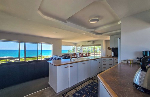 Pukehina Maison | En bord de mer - au paradis!