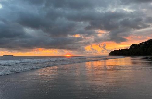 Dominical Appartement | Beachfront Jungle Luxury! 3BD Penthouse Uvita