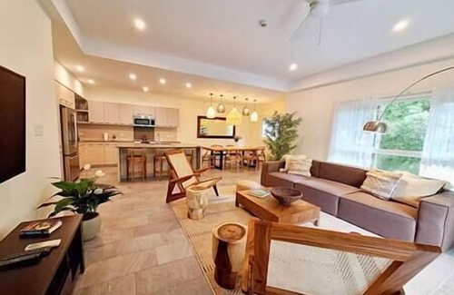 Uvita Copropriété | Beachfront Jungle Luxury! 3BD Penthouse Uvita