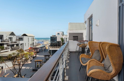 Big Bay Appartement | Beachfront Living at Eden on The Bay