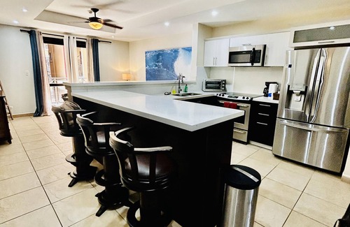 Barrio Los Villalobos Copropriété | Beachfront Luxury Condo with Direct Access to the Beach, 3 BR, 2 Baths, Balcony!