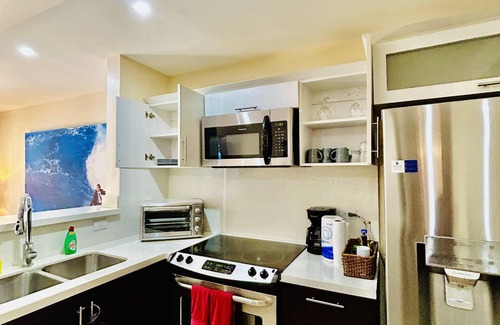 Barrio Los Villalobos Copropriété | Beachfront Luxury Condo with Direct Access to the Beach, 3 BR, 2 Baths, Balcony!